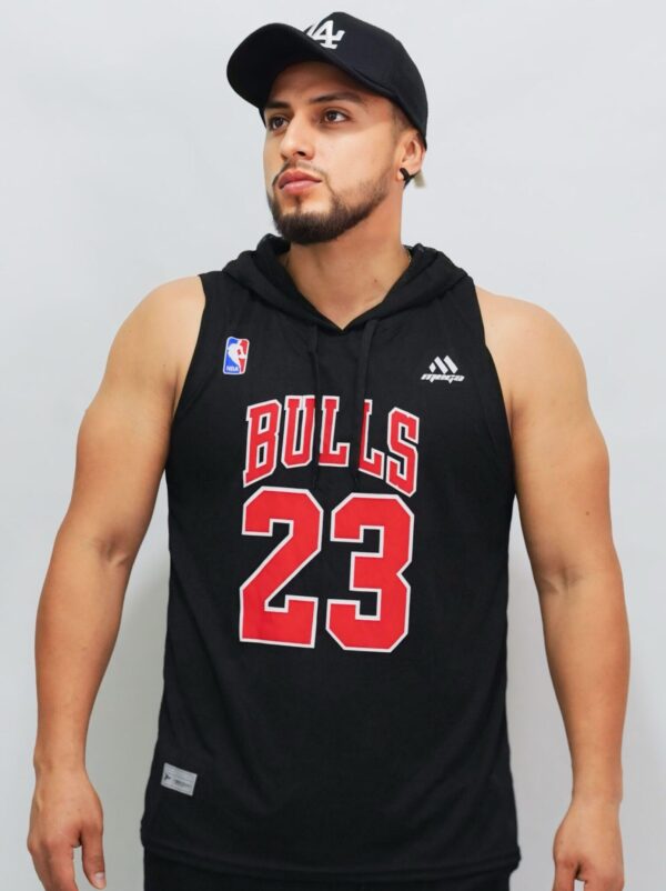 HoodTank: Rojo Bulls #23
