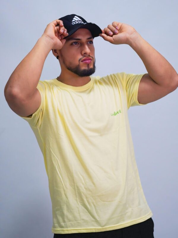 Camiseta: Yellow Urban Doble Estilo