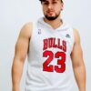 HoodTank: White Bulls